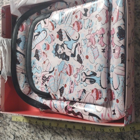 Miss Fluff Cupcake Dolls Backpack - Picture 7 of 7